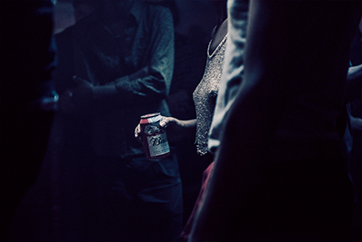 Budweiser Deixe que digam 'Grid de imagens 12
